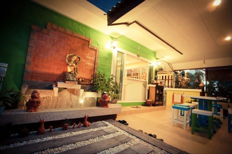 Baan Baramee House