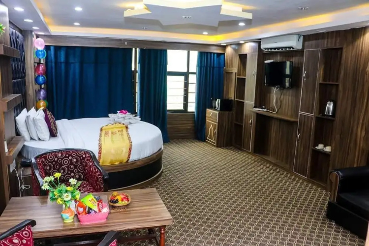 Hotel Suryansh pvt ltd