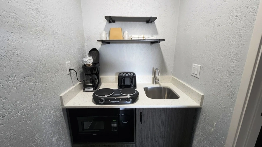 Standard Double Suite