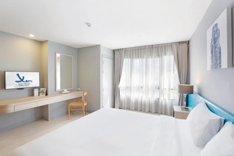 Superior Triple room