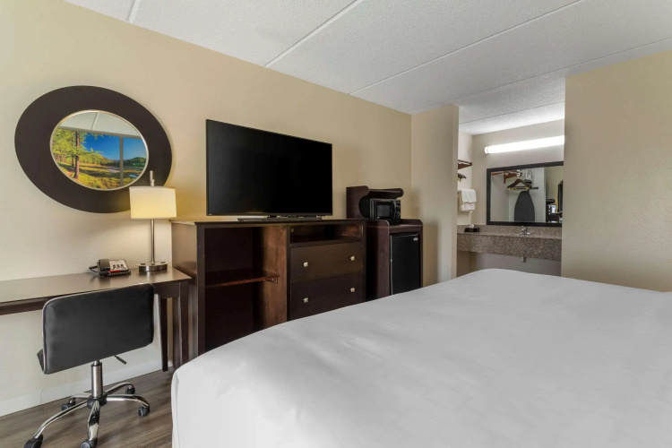 Clarion Pointe Kimball