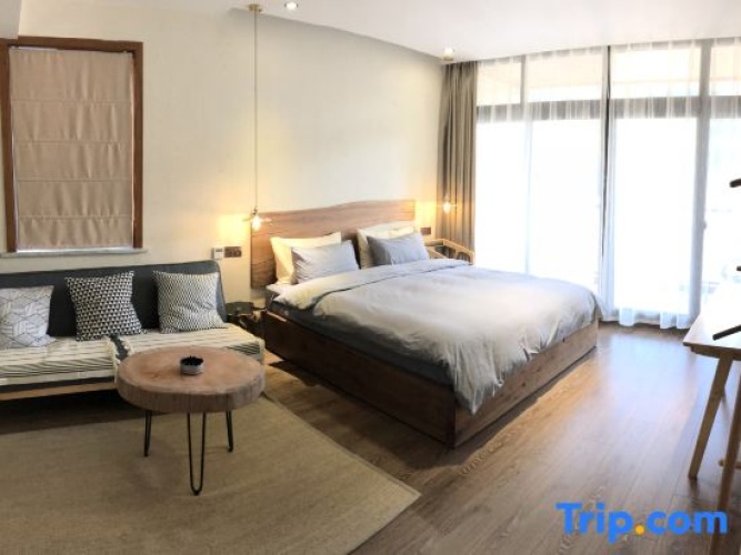 Deluxe Twin Family room with balcony