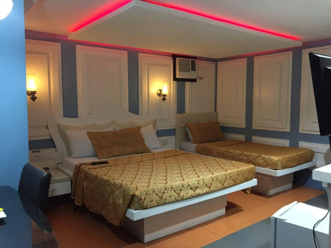 Icon Hotel Macapagal