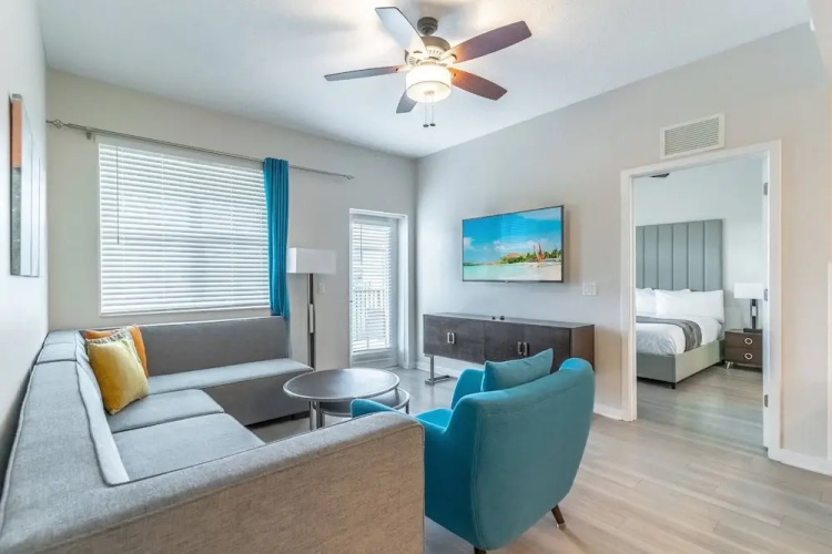4001 Vista Cay