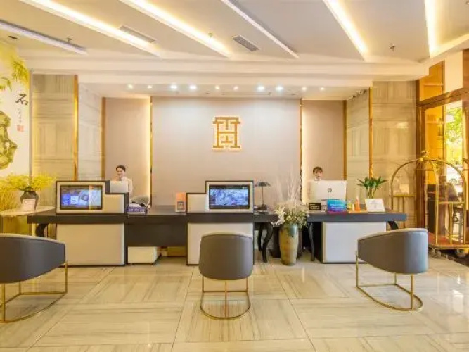 Century Hanteng Hotel