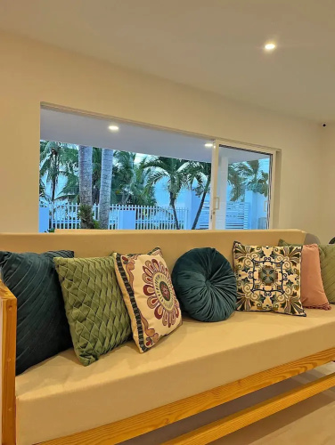 Zaba Beach House