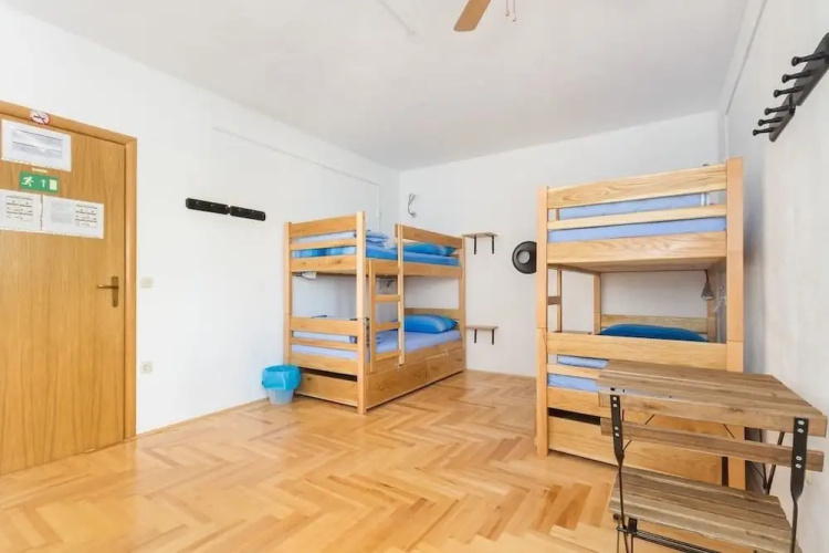 Hostel Oktarin