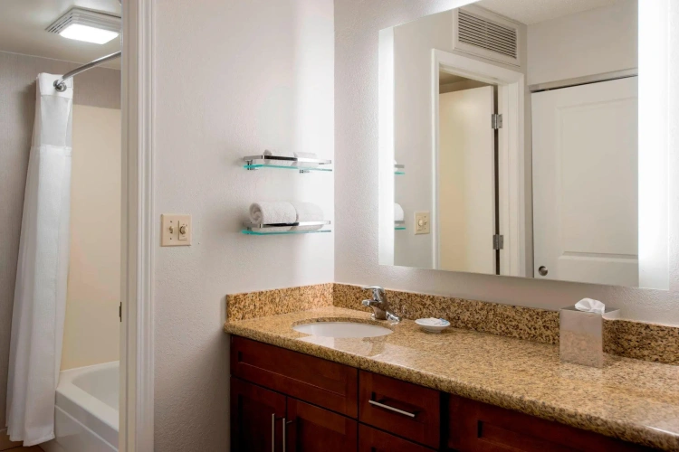 2 Bedrooms Suite