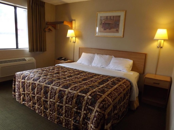 Standard Quadruple room with view