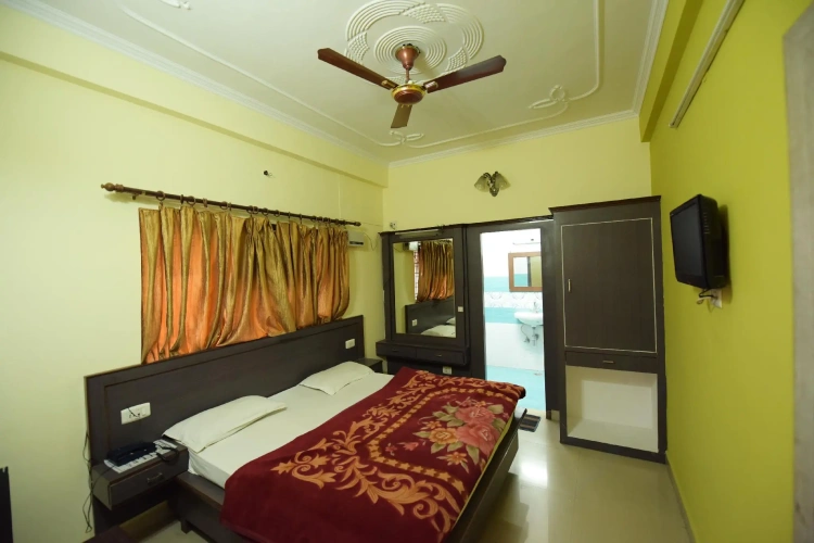 1 Bedroom Deluxe Double room