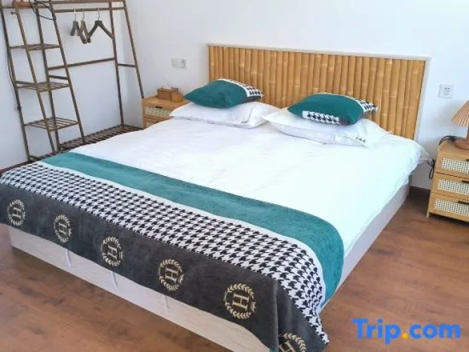 Standard Twin room with balcony