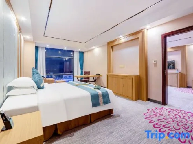 1 Bedroom Suite