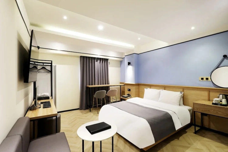 Double Suite