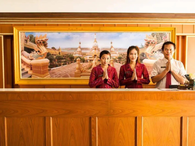 Sagatenakorn Hotel