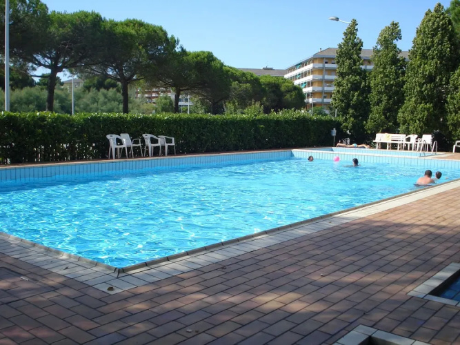 Enjoy Your Holiday in our Pool-beahost