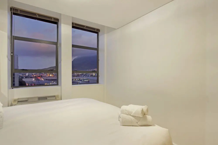 Fountain Suite 906