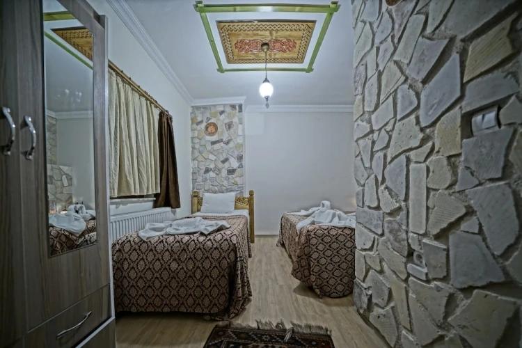 Standard Triple room with balcony