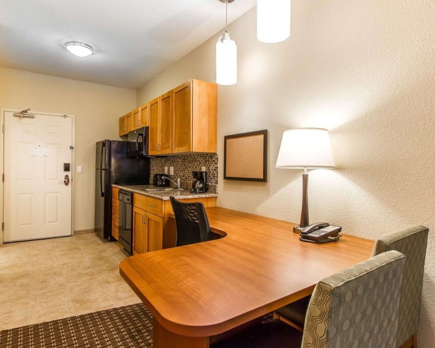 Quadruple Suite
