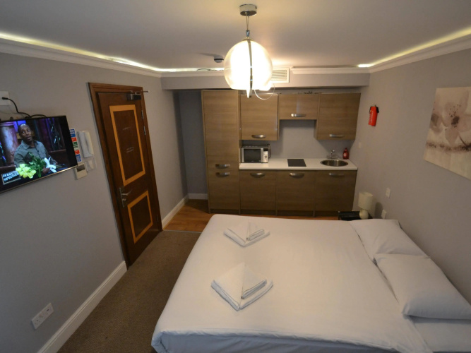 Hyde Park Suites
