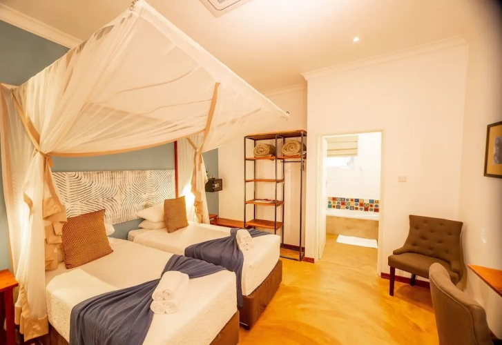 PheZulu Guest Lodge