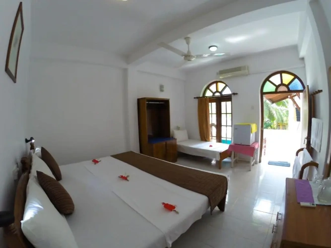 Standard Double Basement room with view