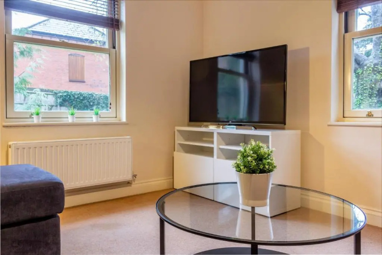 Apartment 4 Hillbrook House, Malvern - Guest Homes