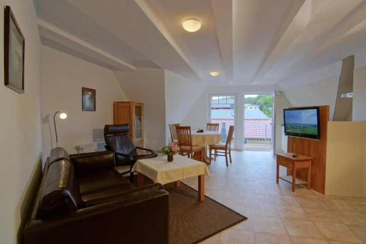 2 Bedrooms Apartment with balcony