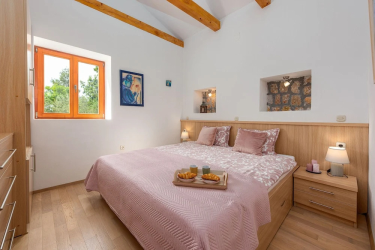 Villa Stone House Magarac
