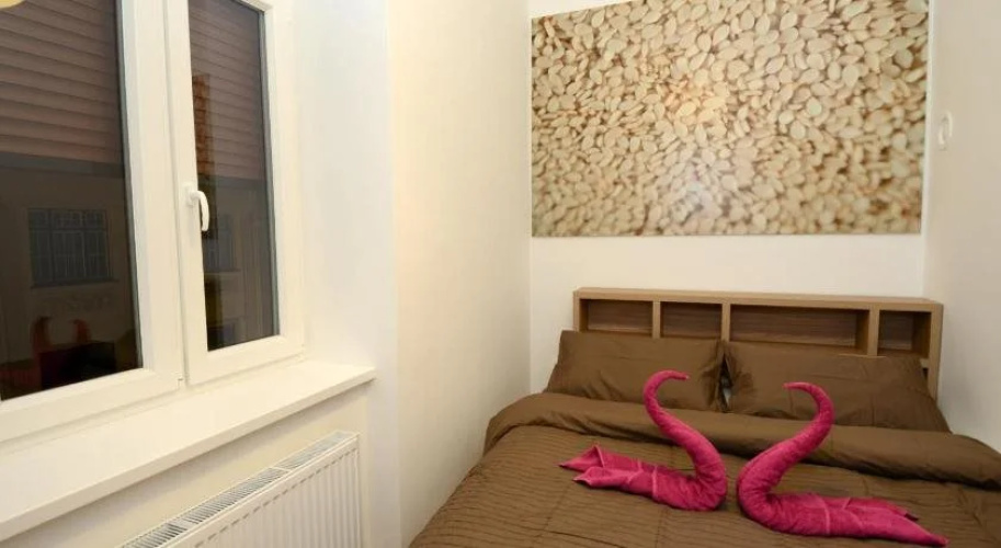 Ginger Rooms