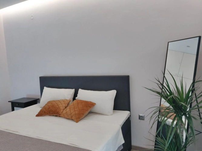 Luxury studios with KING-SIZE bed