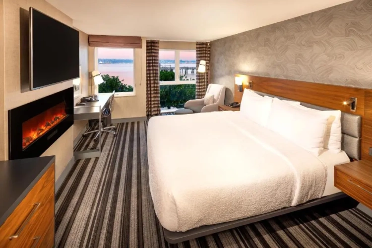 Deluxe Double room with bay view