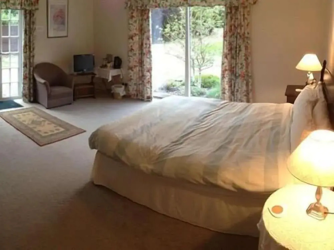 Primrose Lodge B&B