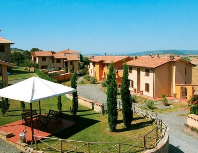 La Pieve di Pomaia(Villaggio Residence La Pieve di Pomaia)