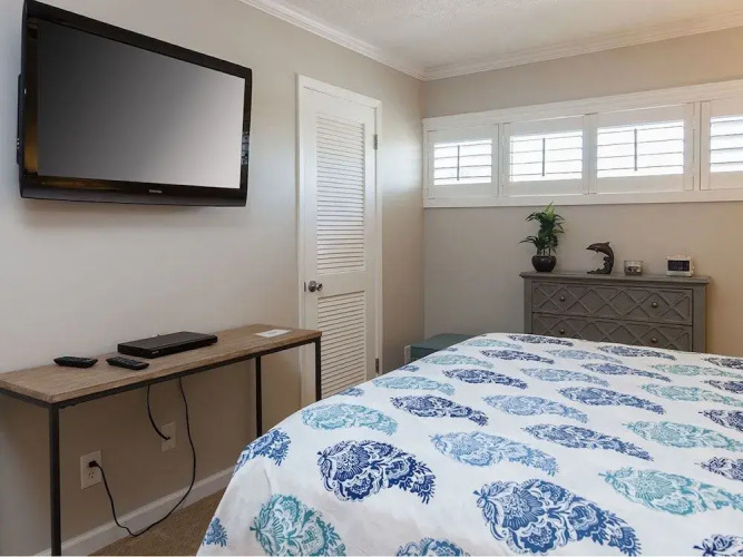 Gulf Shore Condo #306 - 1 Br condo by RedAwning