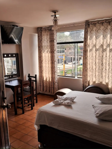 Hotel Las Artes Inn