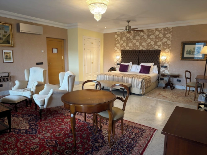Presidential Double Suite with balcony and with mountain view