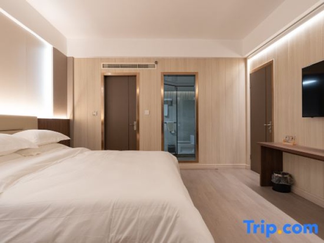 Deluxe Double Suite