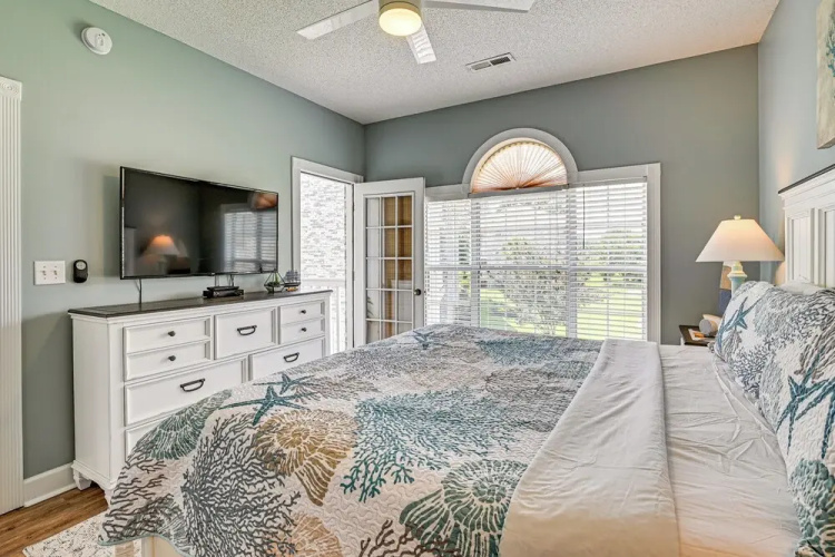 2 Mi to Beach: Pool-view Myrtle Beach Escape!