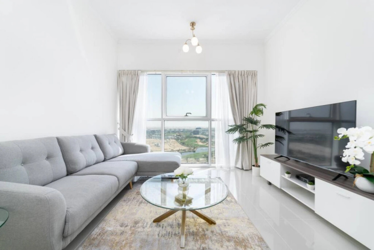 Immaculate 1BR apartment at Carson C