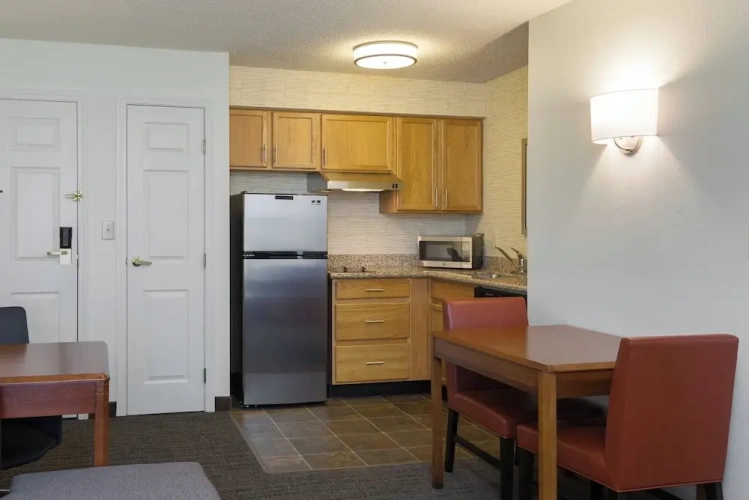 1 Bedroom Suite