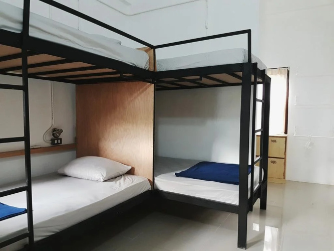 Nanan House Hostel