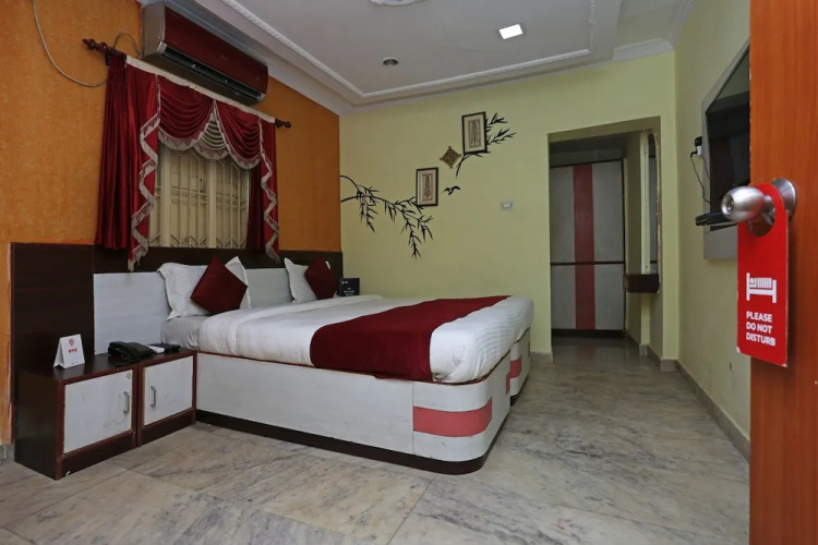 OYO 4526 Jaydev Vihar