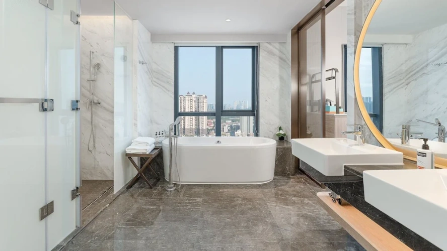 Standard Double room with city view