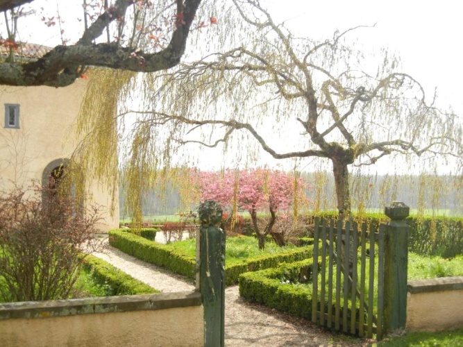2 Bedrooms Cottage