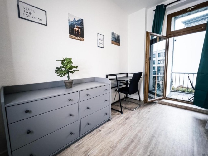 2 Bedrooms Apartment