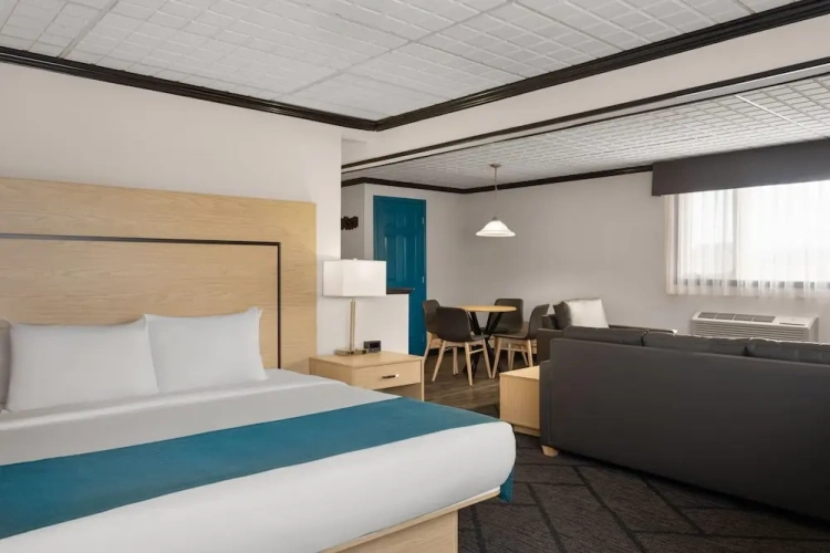 Double Suite