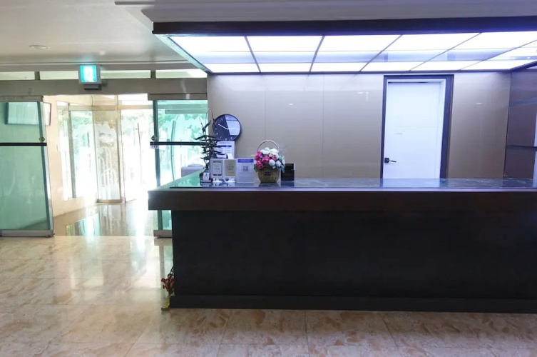 Prince Hotel