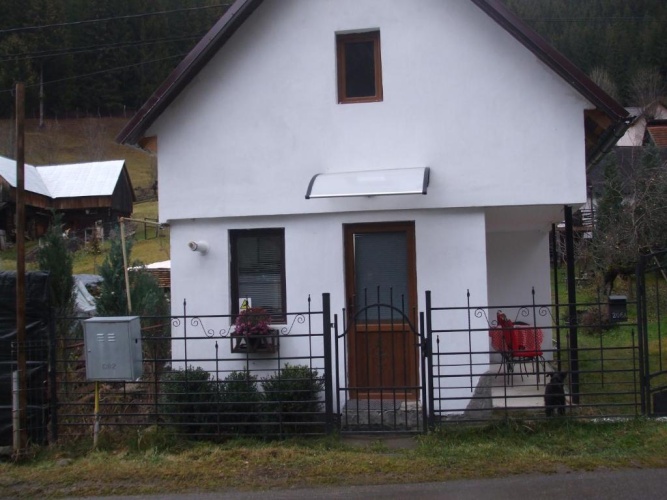 2 Bedrooms Cottage