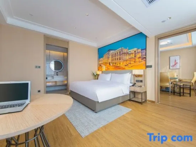 Deluxe Double Suite