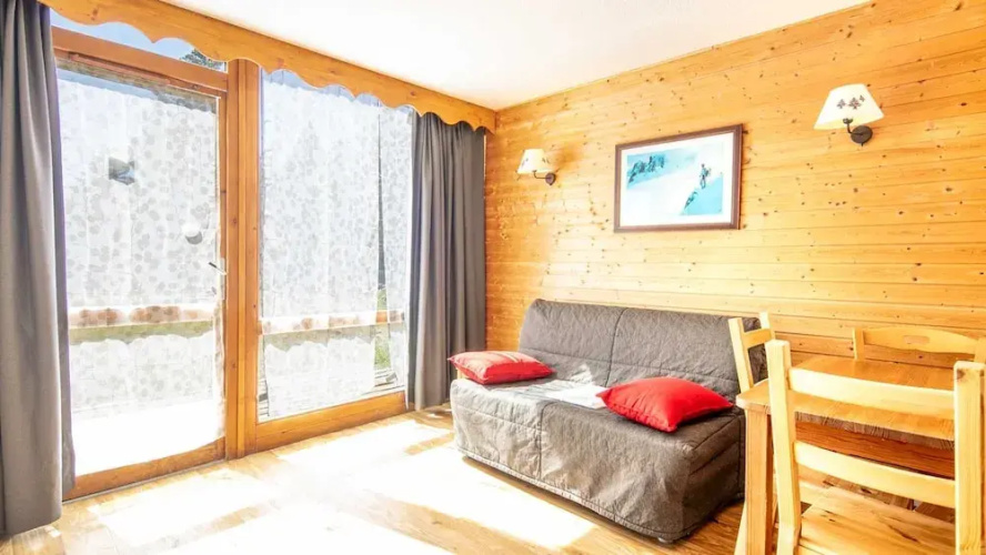 Mountain Hideaway for 4 Guests
